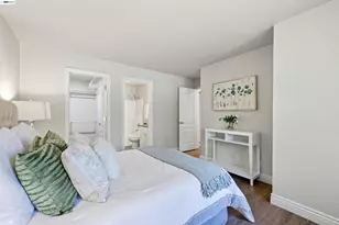 682 Teatree Ct, San Jose, CA 95128 - Photo 38