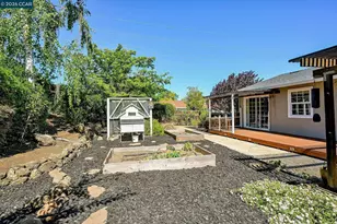 5706 Pepperridge Way, Concord, CA 94521 - Photo 32