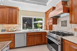 2533 Larrikeet Ct, Pleasanton, CA 94566 - Photo 14