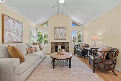 2533 Larrikeet Ct, Pleasanton, CA 94566 - Photo 6