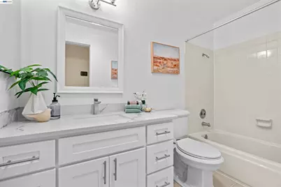 2533 Larrikeet Ct, Pleasanton, CA 94566 - Photo 32