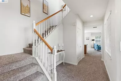 24 Heritage Dr, Mountain House, CA 95391 - Photo 16