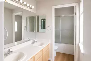 256 Napoli Ct, Hercules, CA 94547 - Photo 12
