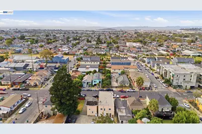 1619 Chanslor Ave, Richmond, CA 94801 - Photo 8