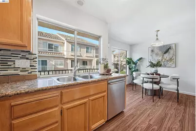 6139 Capriana Cmn, Fremont, CA 94555 - Photo 16