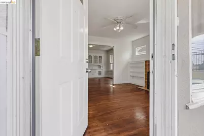 5362 Foothill Blvd, Oakland, CA 94601 - Photo 6