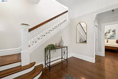 2207 21st St, Oakland, CA 94606 - Photo 6
