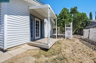 552 Redwood Dr, Vacaville, CA 95687 - Photo 38