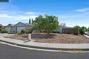 552 Redwood Dr, Vacaville, CA 95687 - Photo 8