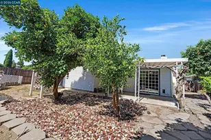 552 Redwood Dr, Vacaville, CA 95687 - Photo 40