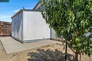 552 Redwood Dr, Vacaville, CA 95687 - Photo 46