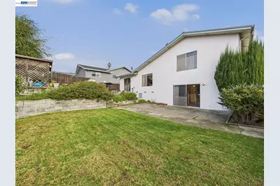 836 Hawthorne Dr, Rodeo, CA 94572 - Photo 30