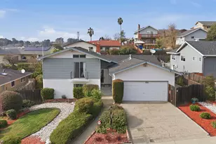 836 Hawthorne Dr, Rodeo, CA 94572 - Photo 2