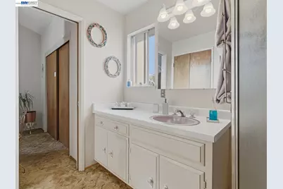 836 Hawthorne Dr, Rodeo, CA 94572 - Photo 20