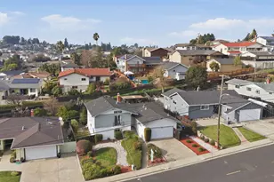 836 Hawthorne Dr, Rodeo, CA 94572 - Photo 36