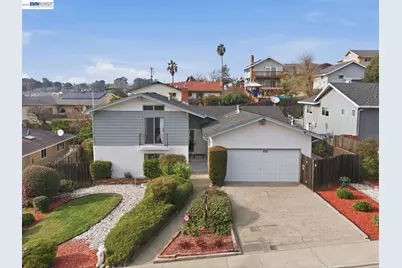 836 Hawthorne Dr, Rodeo, CA 94572 - Photo 1