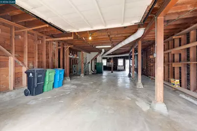 130 Woolsey St, San Francisco, CA 94134 - Photo 26