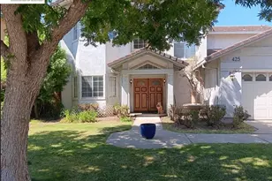 425 Cecelio Way, Tracy, CA 95376 - Photo 1