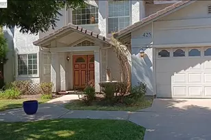 425 Cecelio Way, Tracy, CA 95376 - Photo 2