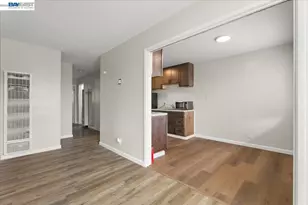 25684 Spring Dr, Hayward, CA 94542 - Photo 8