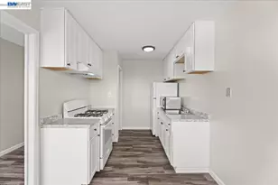 25684 Spring Dr, Hayward, CA 94542 - Photo 24