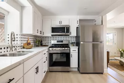 3954 Forest Hill Ave, Oakland, CA 94602 - Photo 8