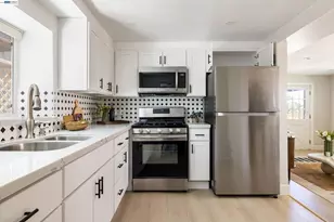 3954 Forest Hill Ave, Oakland, CA 94602 - Photo 8
