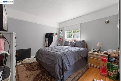 22071 Montgomery St, Hayward, CA 94541 - Photo 14