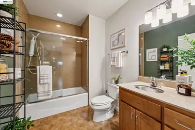 428 Alice St #533, Oakland, CA 94607 - Photo 20