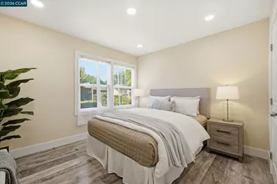 2880 Mount Diablo St, Concord, CA 94518 - Photo 12