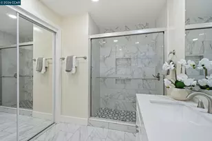 2880 Mt Diablo St, Concord, CA 94518 - Photo 14