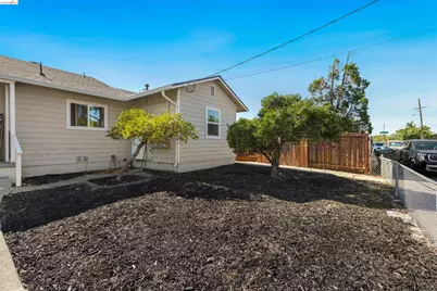 1126 Medanos St, Antioch, CA 94509 - Photo 4