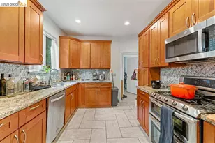 74 Pearl St, Oakland, CA 94611 - Photo 18