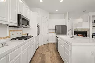 217 Sussex, Discovery Bay, CA 94505 - Photo 8