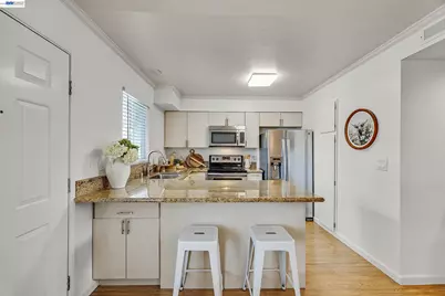 27427 Stoneridge Court #7, Hayward, CA 94544 - Photo 6