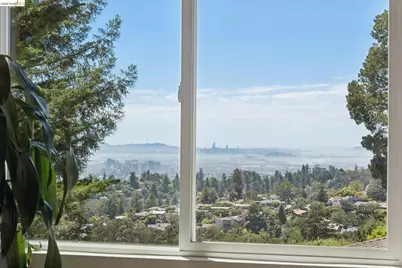 2339 Thackeray Dr, Oakland, CA 94611 - Photo 44