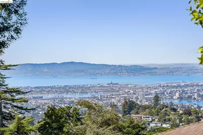 2339 Thackeray Dr, Oakland, CA 94611 - Photo 68