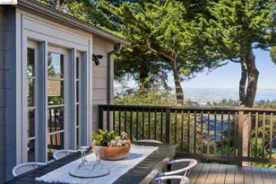 2339 Thackeray Dr, Oakland, CA 94611 - Photo 22