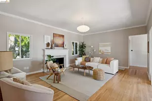 2339 Thackeray Dr, Oakland, CA 94611 - Photo 14