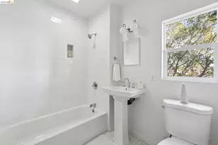 2339 Thackeray Dr, Oakland, CA 94611 - Photo 44