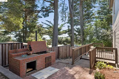 2339 Thackeray Dr, Oakland, CA 94611 - Photo 60