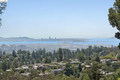 2339 Thackeray Dr, Oakland, CA 94611 - Photo 34