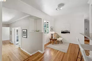 2339 Thackeray Dr, Oakland, CA 94611 - Photo 28
