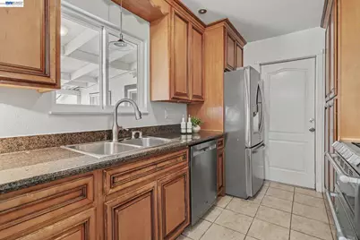 3740 Howe Ct, Fremont, CA 94538 - Photo 12