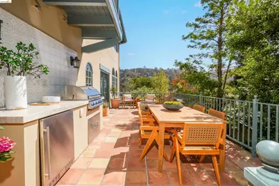 6833 Sherwick Dr, Berkeley, CA 94705 - Photo 70