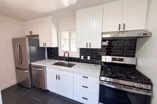 624 Sapphire St, Redwood City, CA 94061 - Photo 2