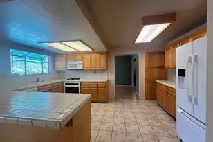 3918 Pebble Dr, Antioch, CA 94509 - Photo 10