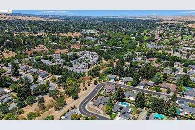 332 Chardonnay Cir, Clayton, CA 94517 - Photo 38