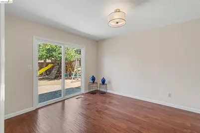332 Chardonnay Cir, Clayton, CA 94517 - Photo 14