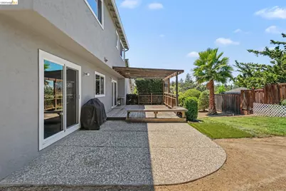 332 Chardonnay Cir, Clayton, CA 94517 - Photo 26